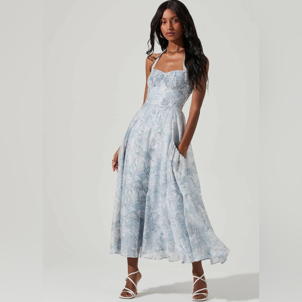 NWT ASTR the Label Mariella Floral Midi Dress